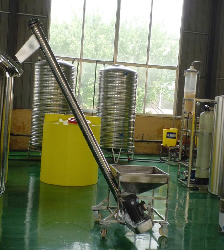 尿素自動升料機(jī).jpg