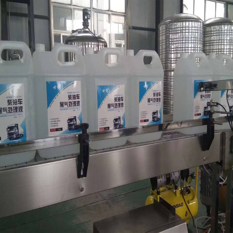 車用尿素灌裝機.jpg